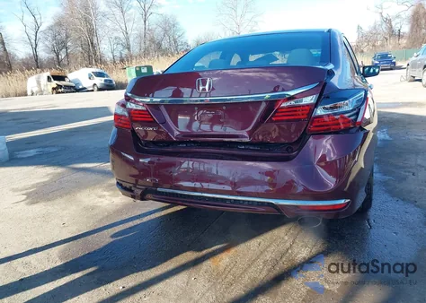 2017 Honda Accord Lx z USA, uszkodzony, nr VIN 1HGCR2F33HA302910